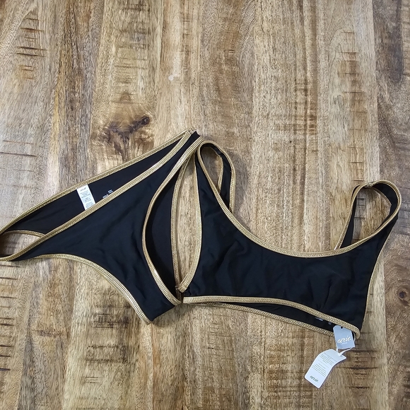 Two Aerie Swim Bakini - Picture 4 of 11